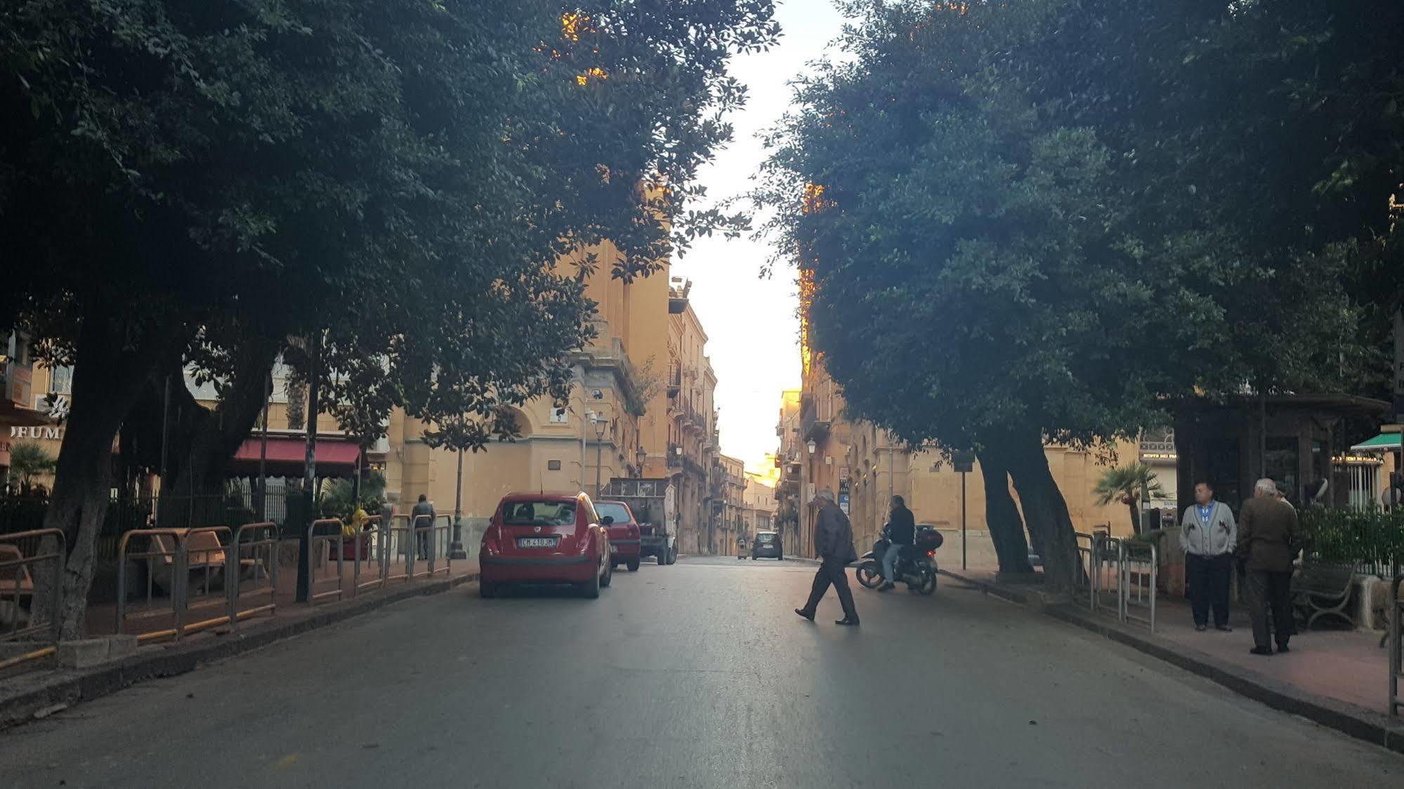 Four Rooms Agrigento Exterior photo