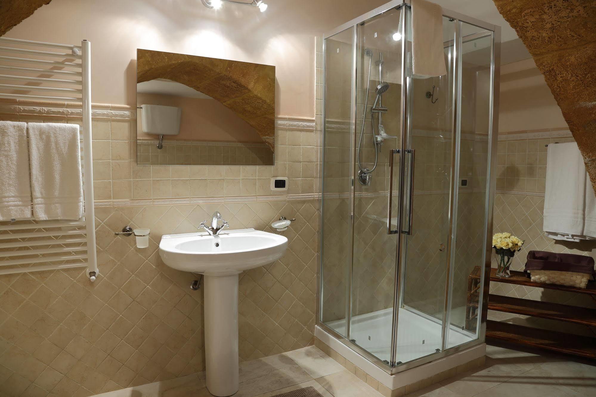 Four Rooms Agrigento Exterior photo